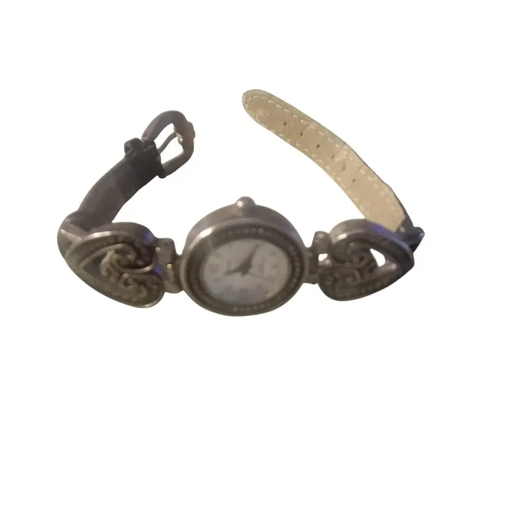 Adrina vintage quartz